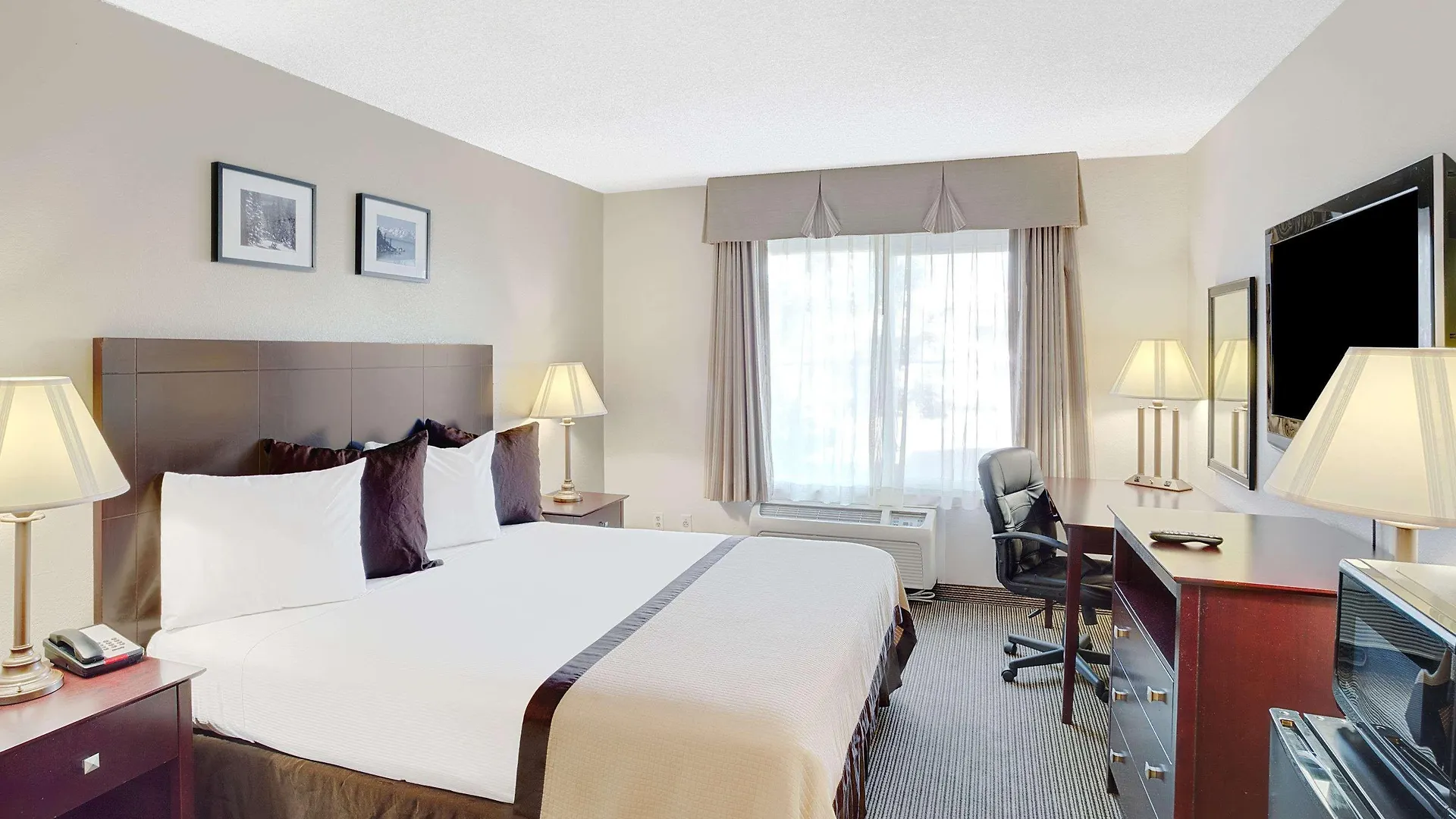 Baymont By Wyndham Reno Hotel