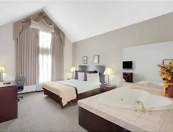 Baymont By Wyndham Reno Hotel