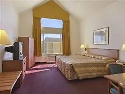 Baymont By Wyndham Reno Hotel